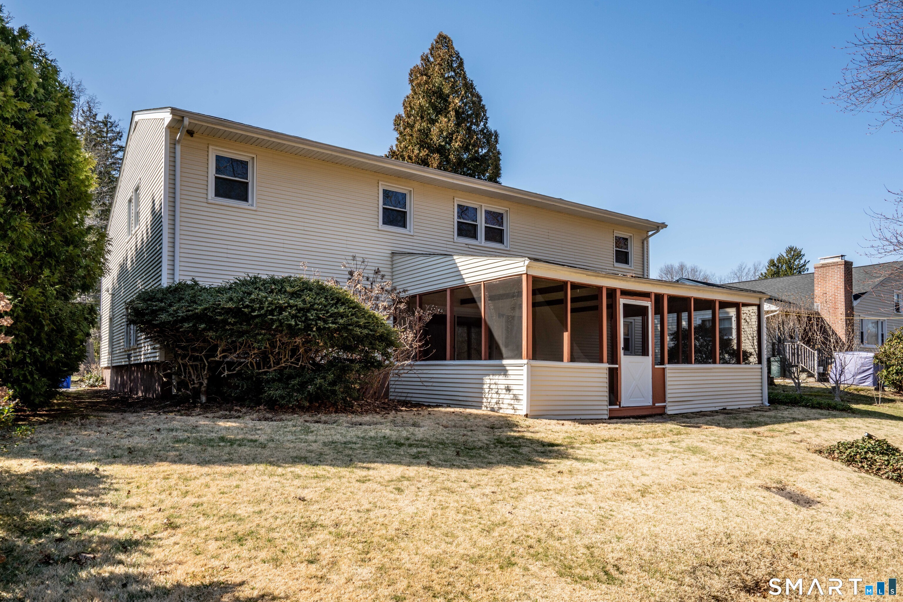 200 Mohegan Drive West Hartford CT 06117