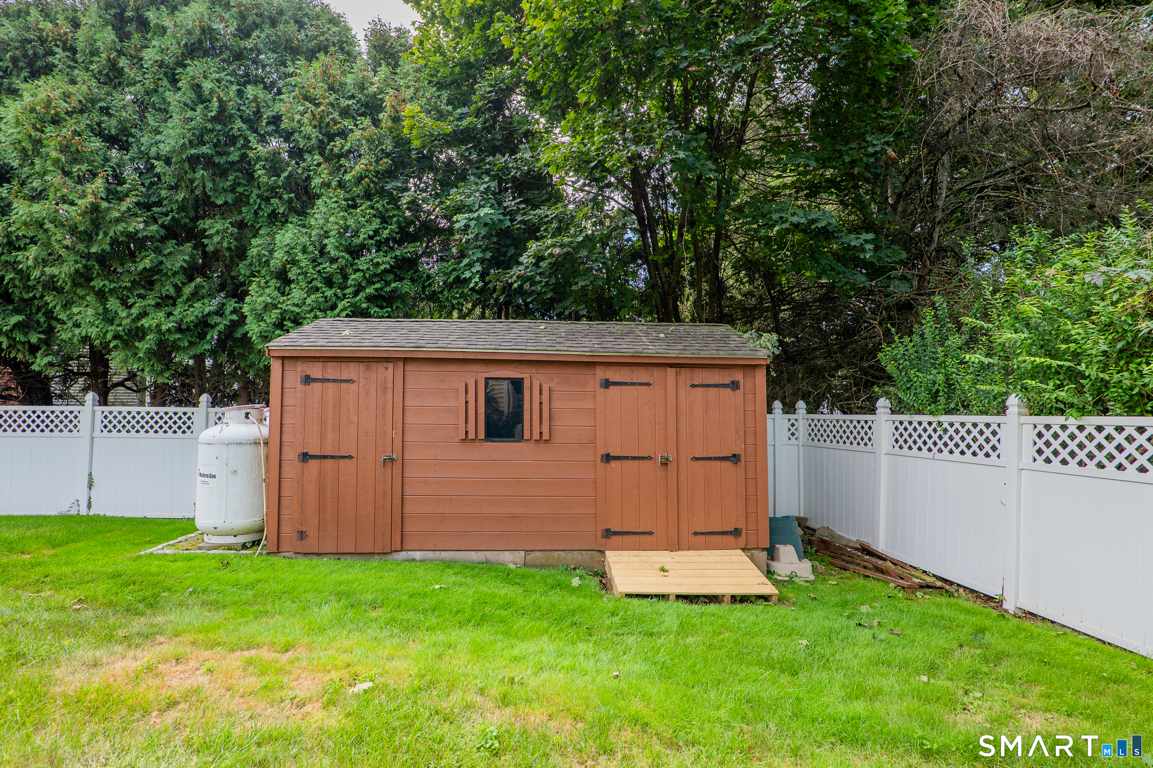 14 Ayres Drive Stamford CT 06905