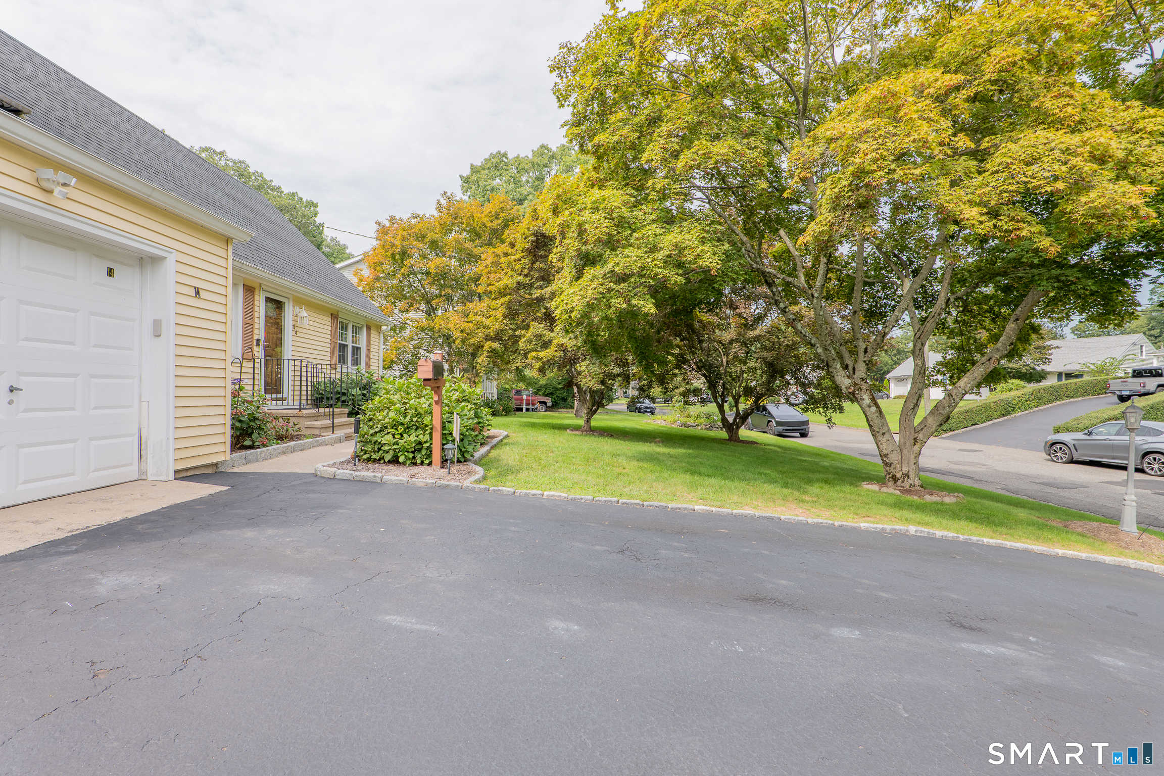 14 Ayres Drive Stamford CT 06905