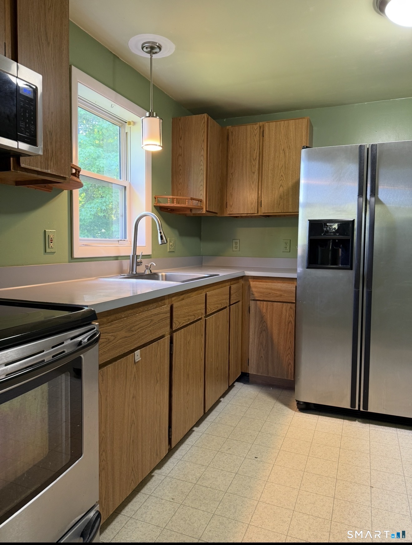 46 Knorr Avenue Seymour CT 06483