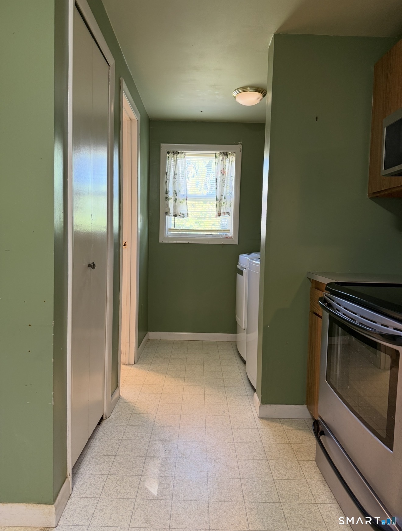 46 Knorr Avenue Seymour CT 06483