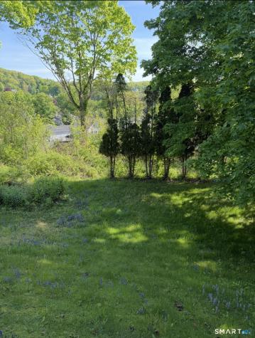 46 Knorr Avenue Seymour CT 06483