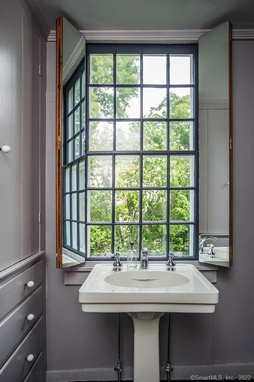 21 South Ellsworth Road Sharon CT 06069