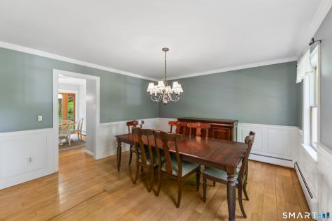 18 Gelding Hill Road Newtown CT 06482