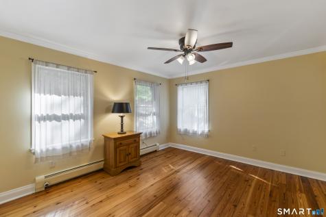 18 Gelding Hill Road Newtown CT 06482