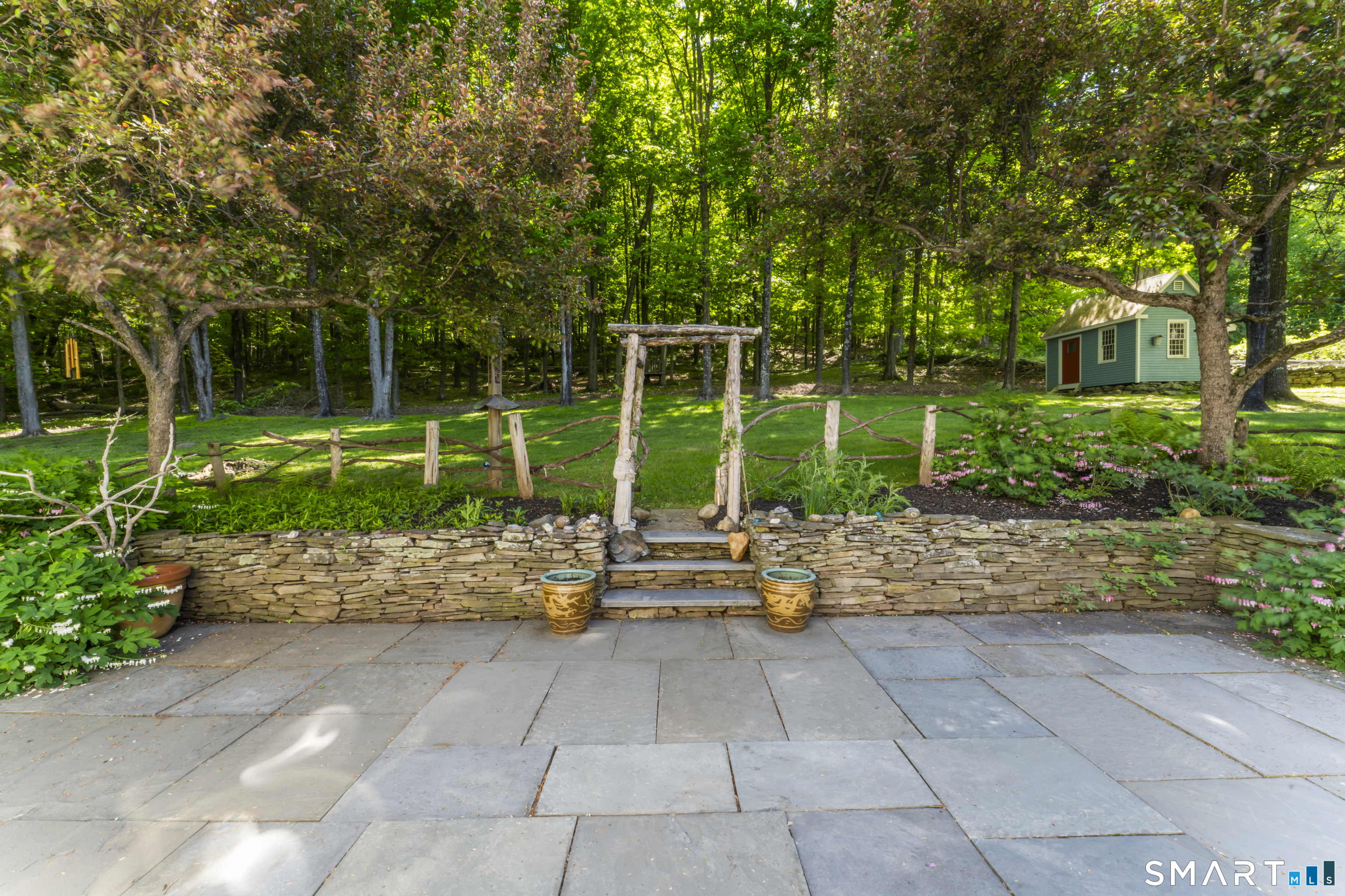 18 Gelding Hill Road Newtown CT 06482