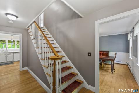18 Gelding Hill Road Newtown CT 06482