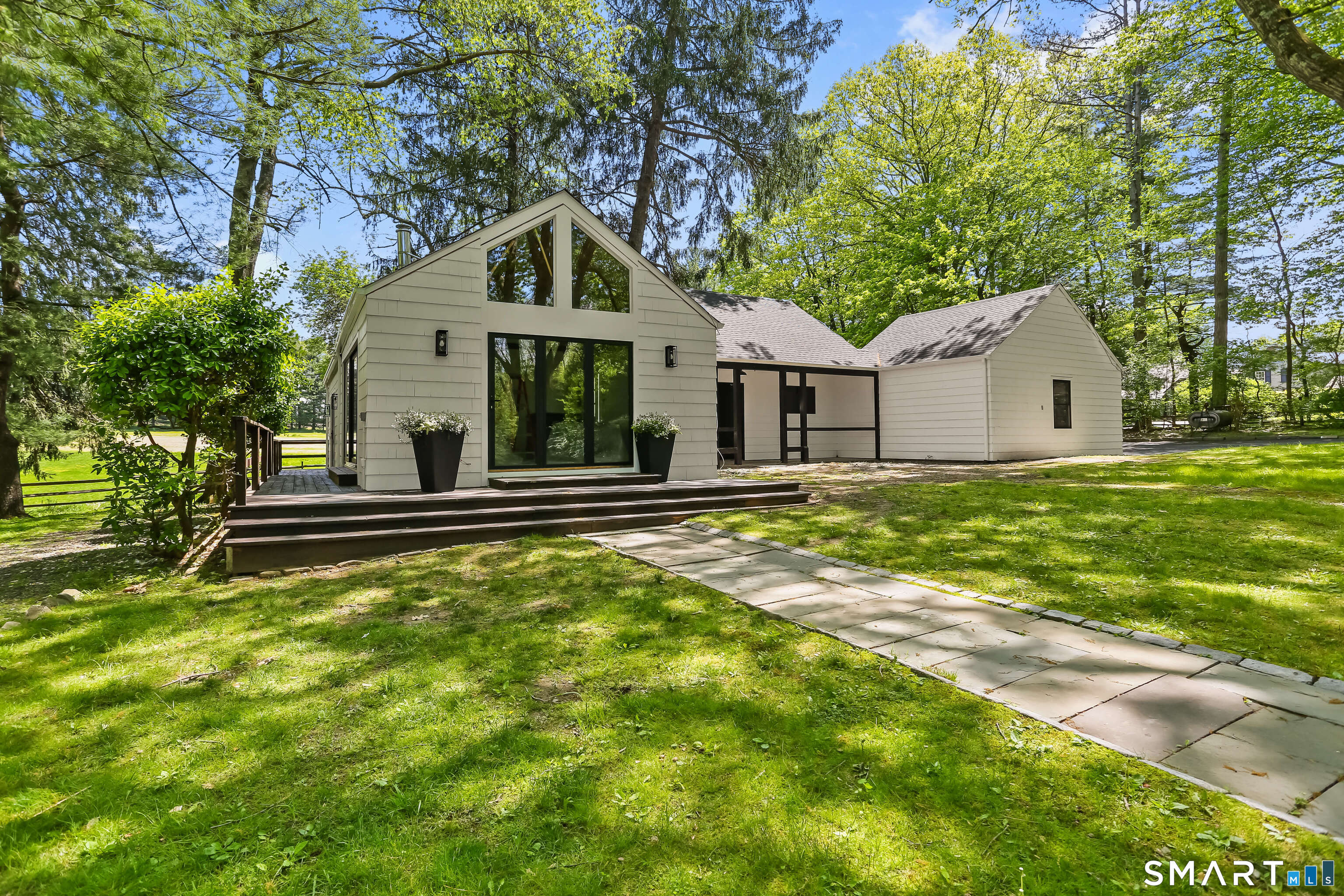 530 Round Hill Road Greenwich CT 06831