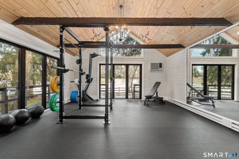 530 Round Hill Road Greenwich CT 06831