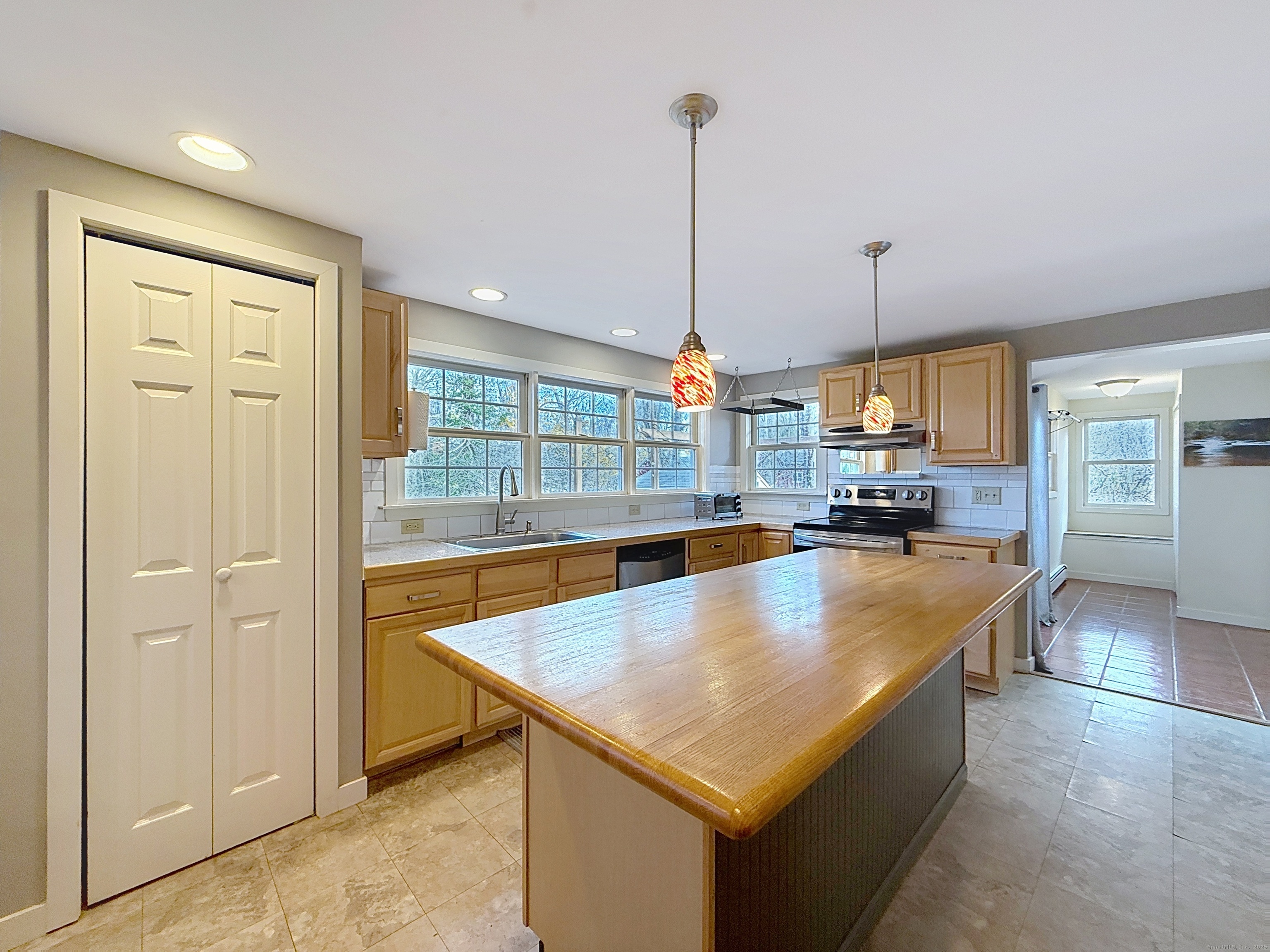 198 Forest Road Coventry CT 06238