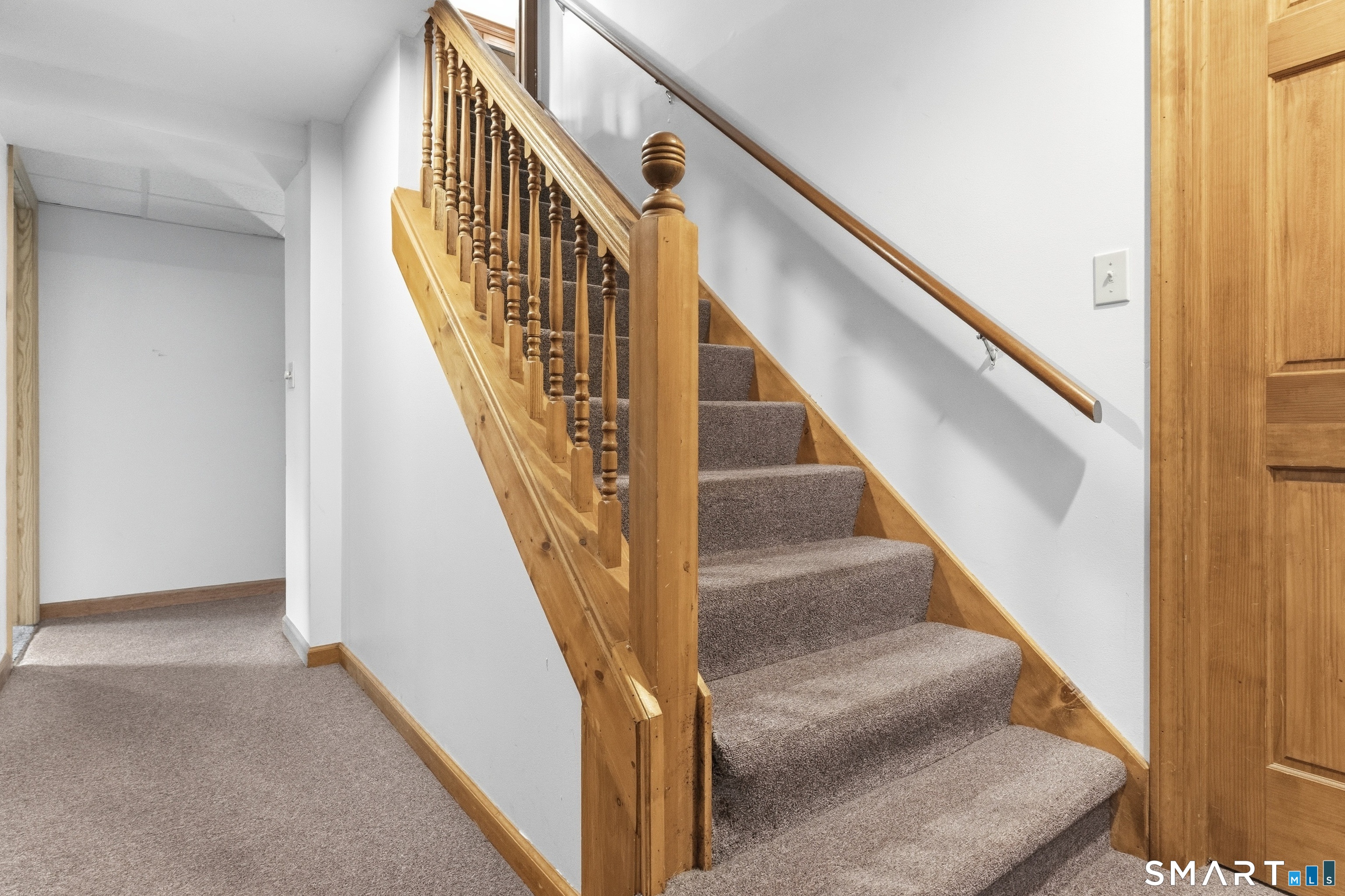 877 Newgate Road Suffield CT 06093