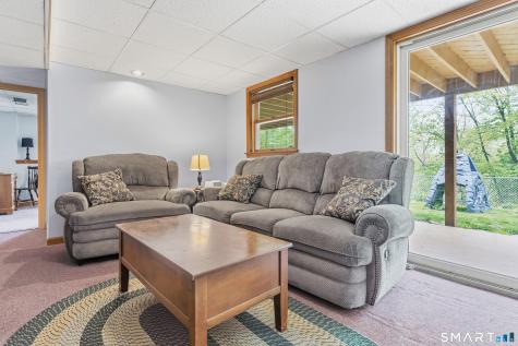 877 Newgate Road Suffield CT 06093