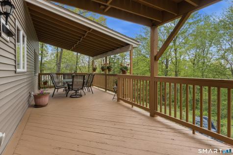 877 Newgate Road Suffield CT 06093
