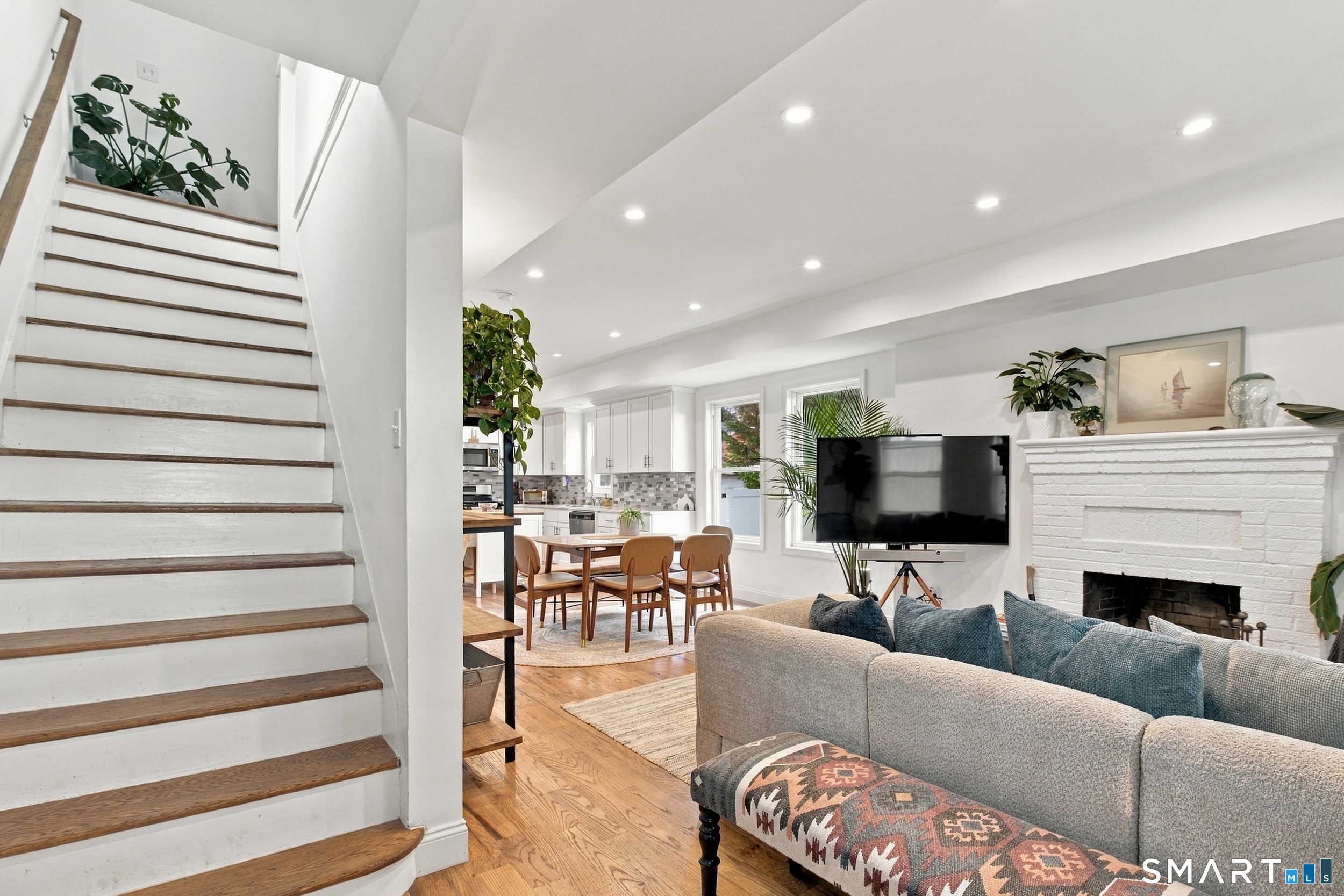 25 California Street West Haven CT 06516