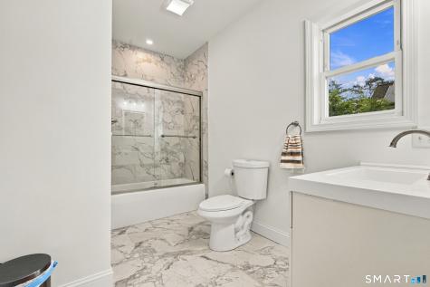 25 California Street West Haven CT 06516