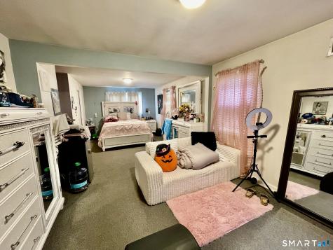 66 Conway Road Manchester CT 06042