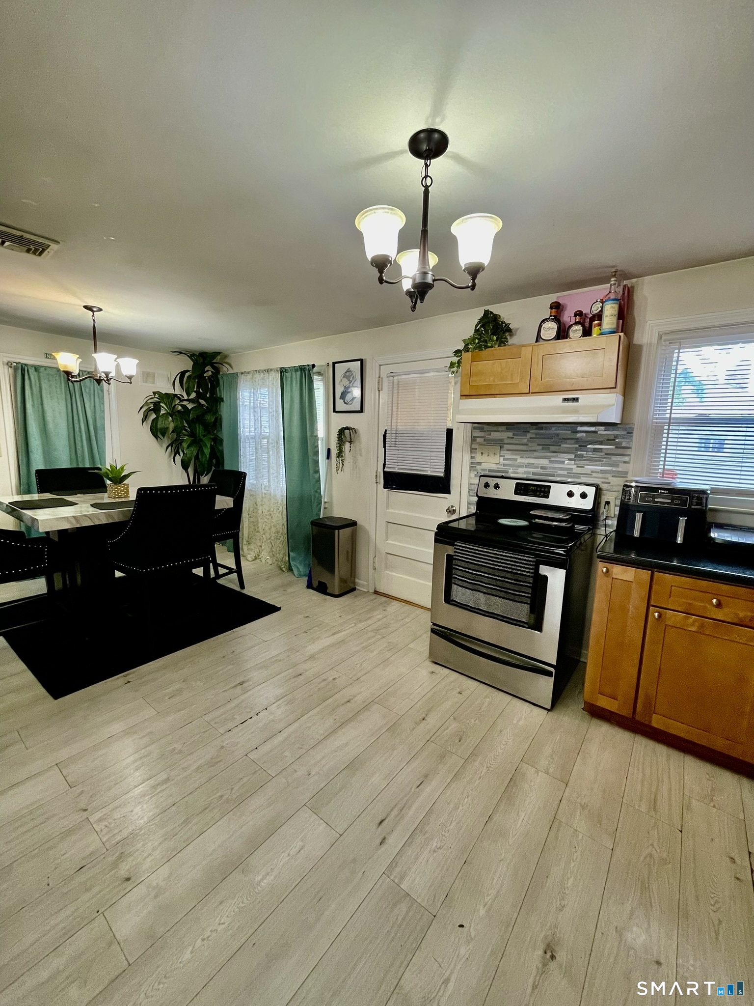 66 Conway Road Manchester CT 06042