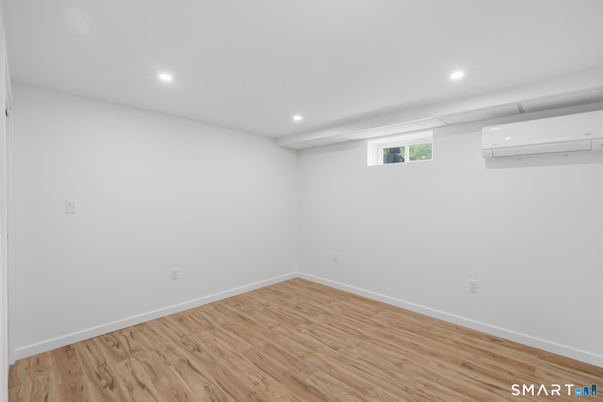 33 Jennings Lane Windham CT 06280
