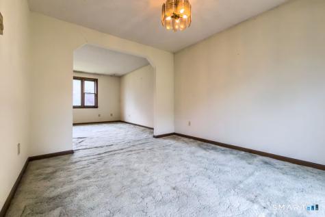12 Sunrise Terrace Plainville CT 06062