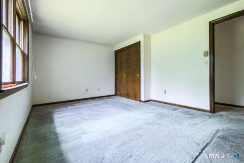 12 Sunrise Terrace Plainville CT 06062
