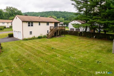 12 Sunrise Terrace Plainville CT 06062