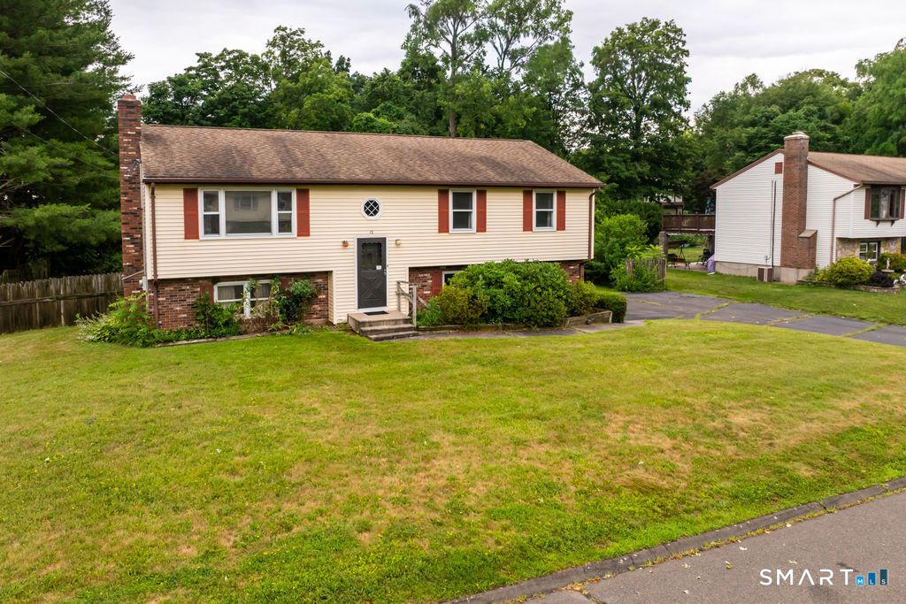12 Sunrise Terrace Plainville CT 06062