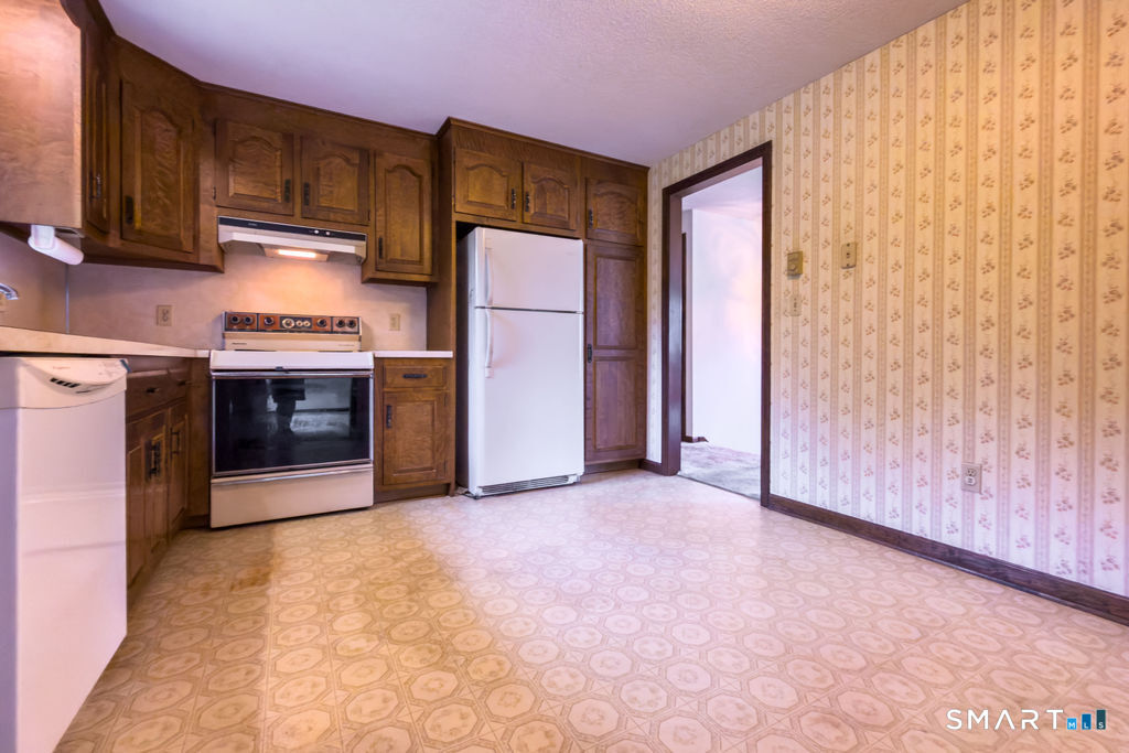 12 Sunrise Terrace Plainville CT 06062