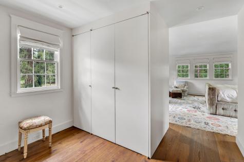 61 Clapboard Hill Road Westport CT 06880