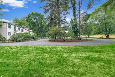 61 Clapboard Hill Road Westport CT 06880