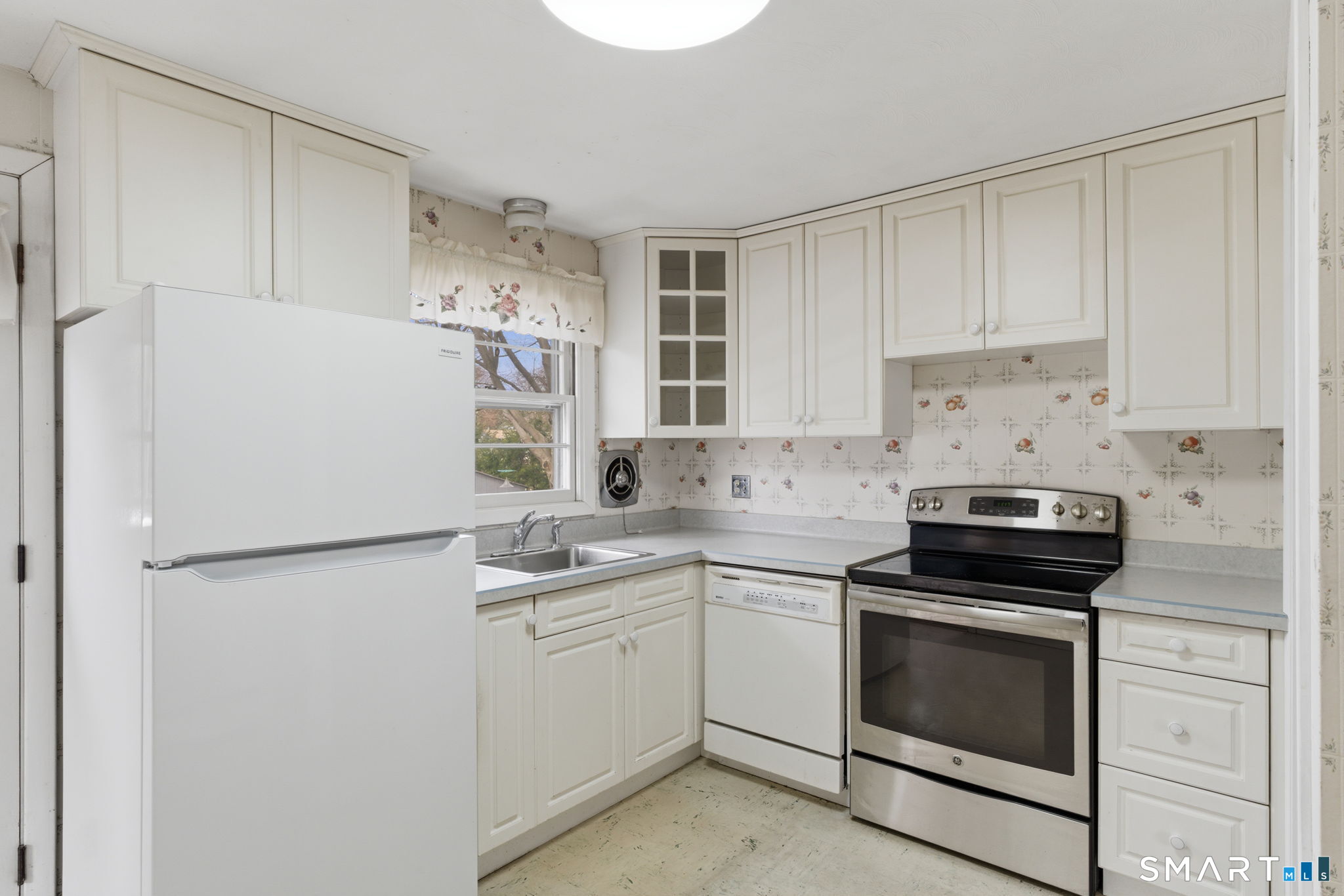 29 Butternut Drive East Hartford CT 06118