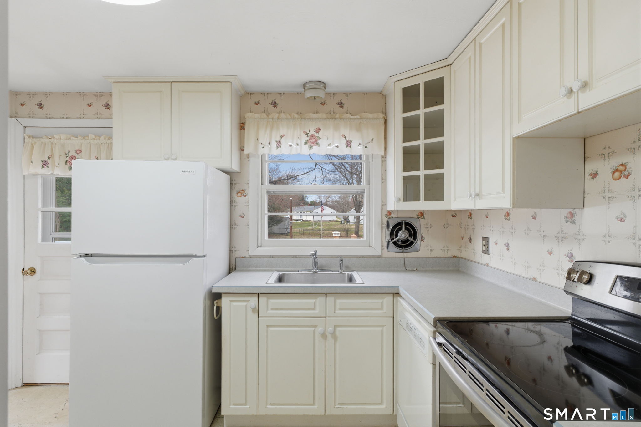 29 Butternut Drive East Hartford CT 06118