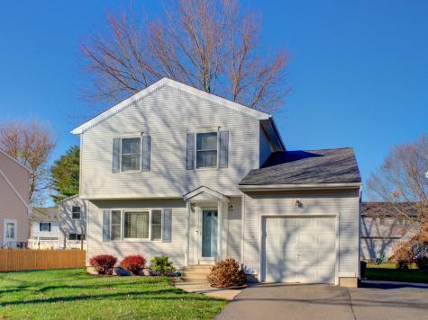 43 Kingsbury Lane Glastonbury CT 06033