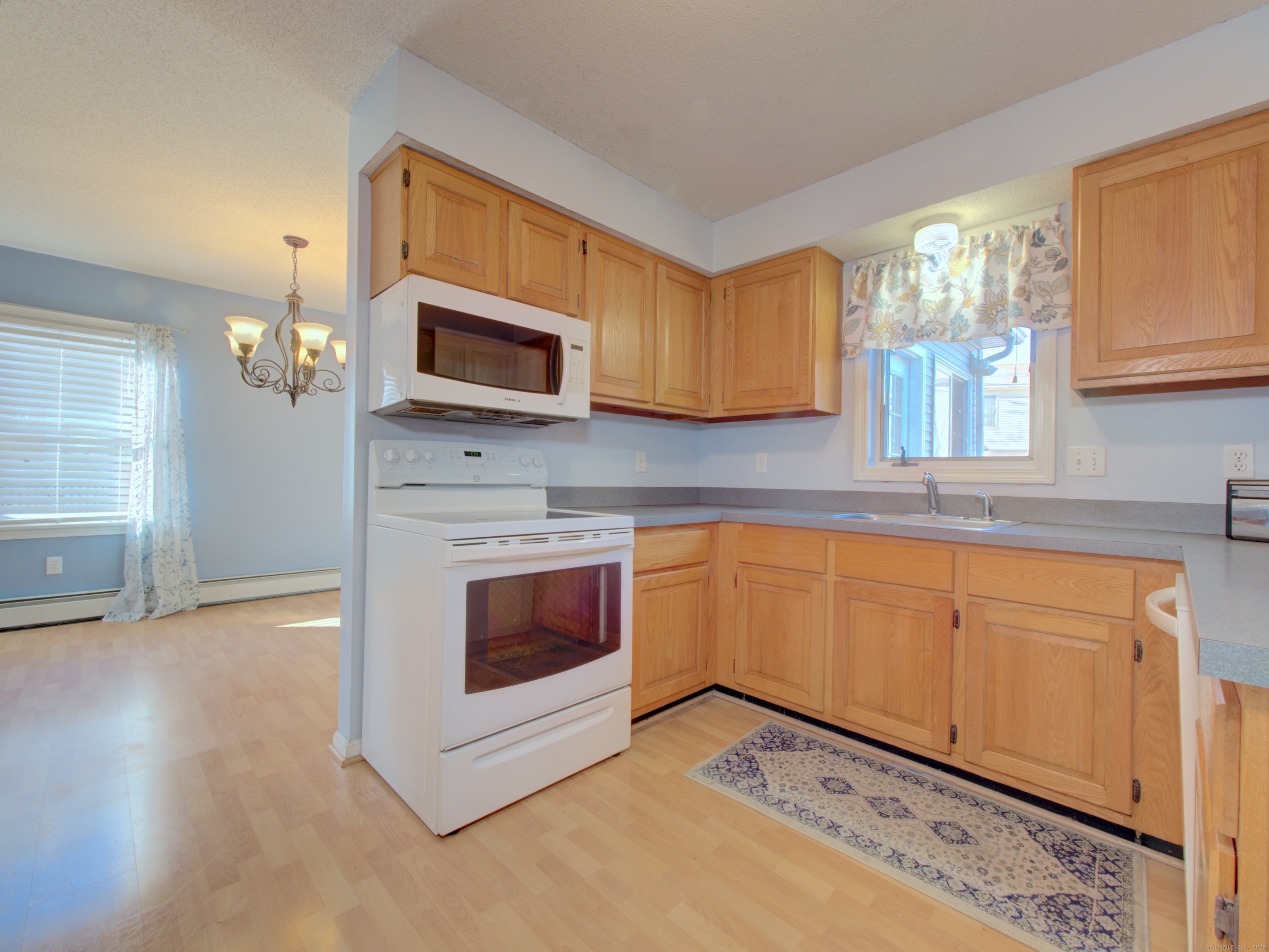 43 Kingsbury Lane Glastonbury CT 06033