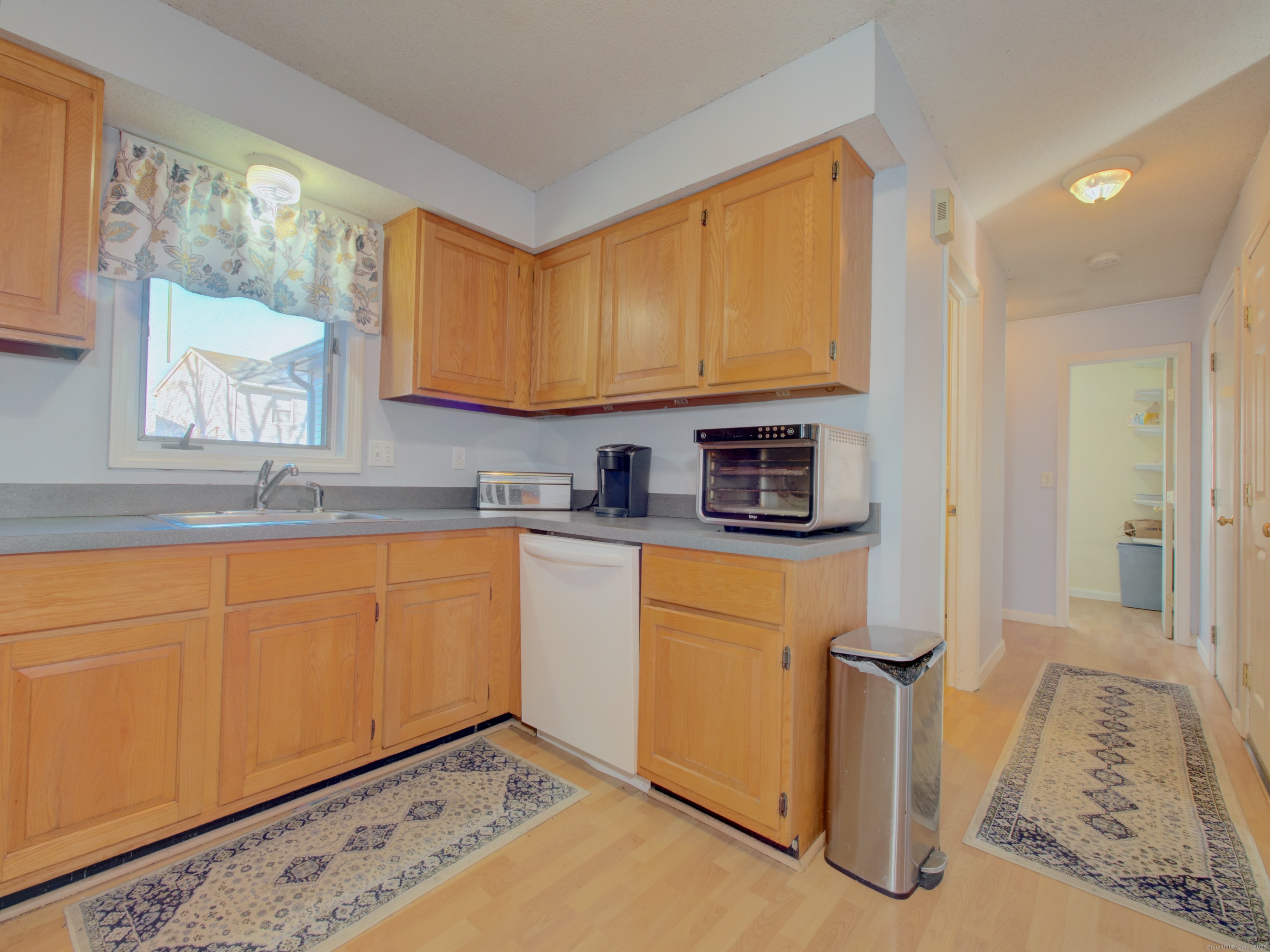 43 Kingsbury Lane Glastonbury CT 06033