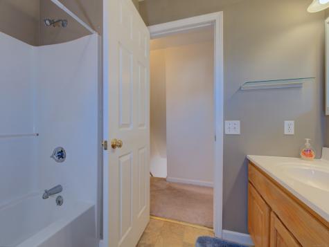 43 Kingsbury Lane Glastonbury CT 06033