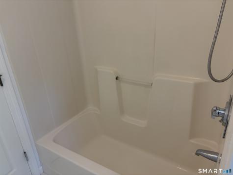 106 Deerfield Ridge Drive Groton CT 06355