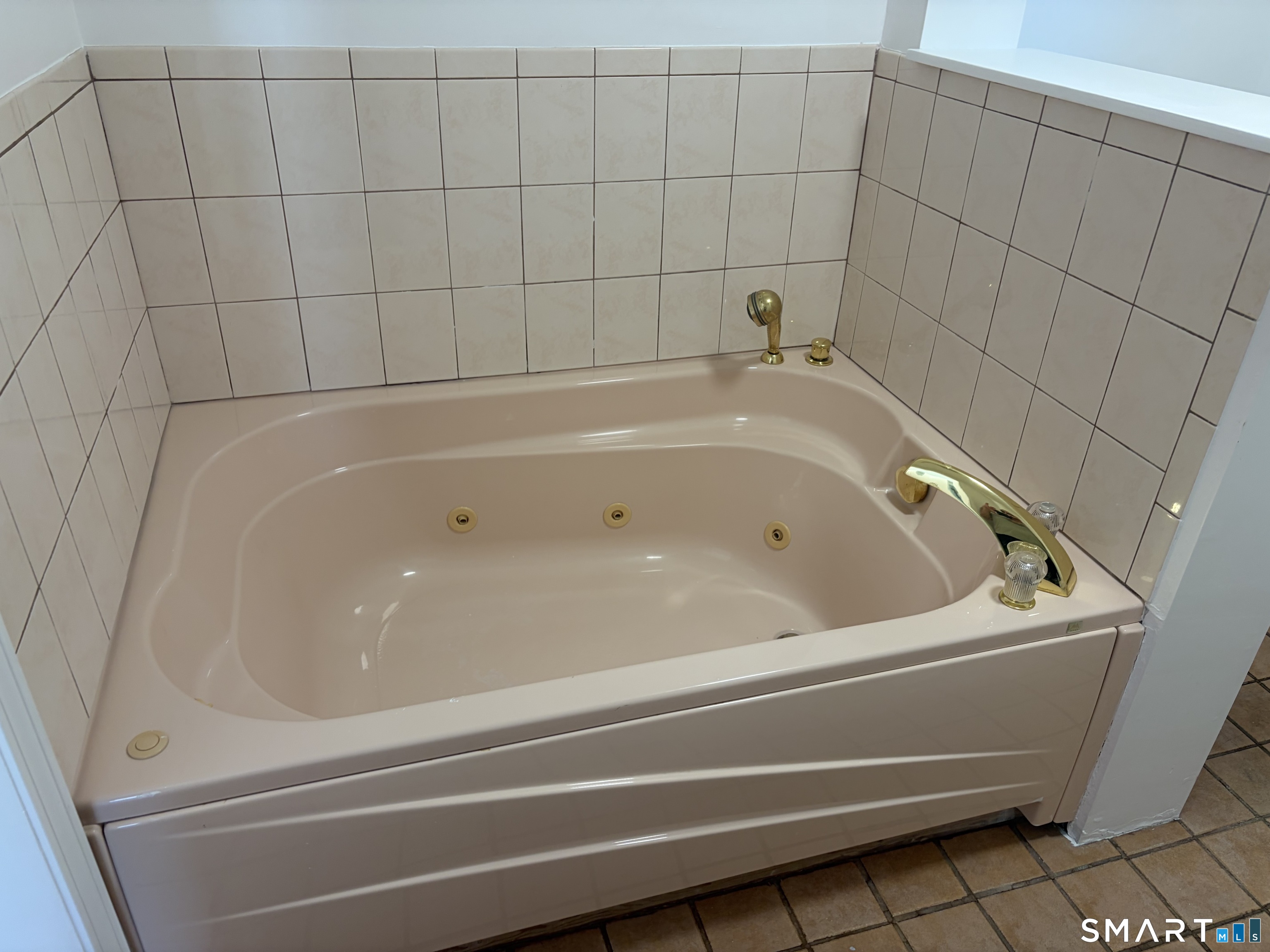 106 Deerfield Ridge Drive Groton CT 06355