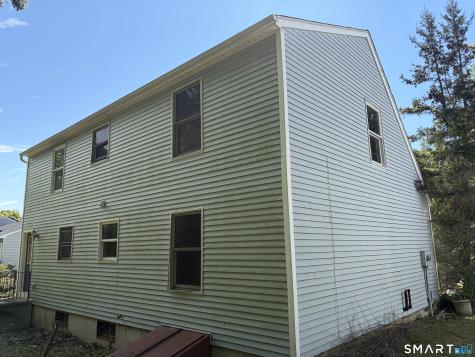 106 Deerfield Ridge Drive Groton CT 06355