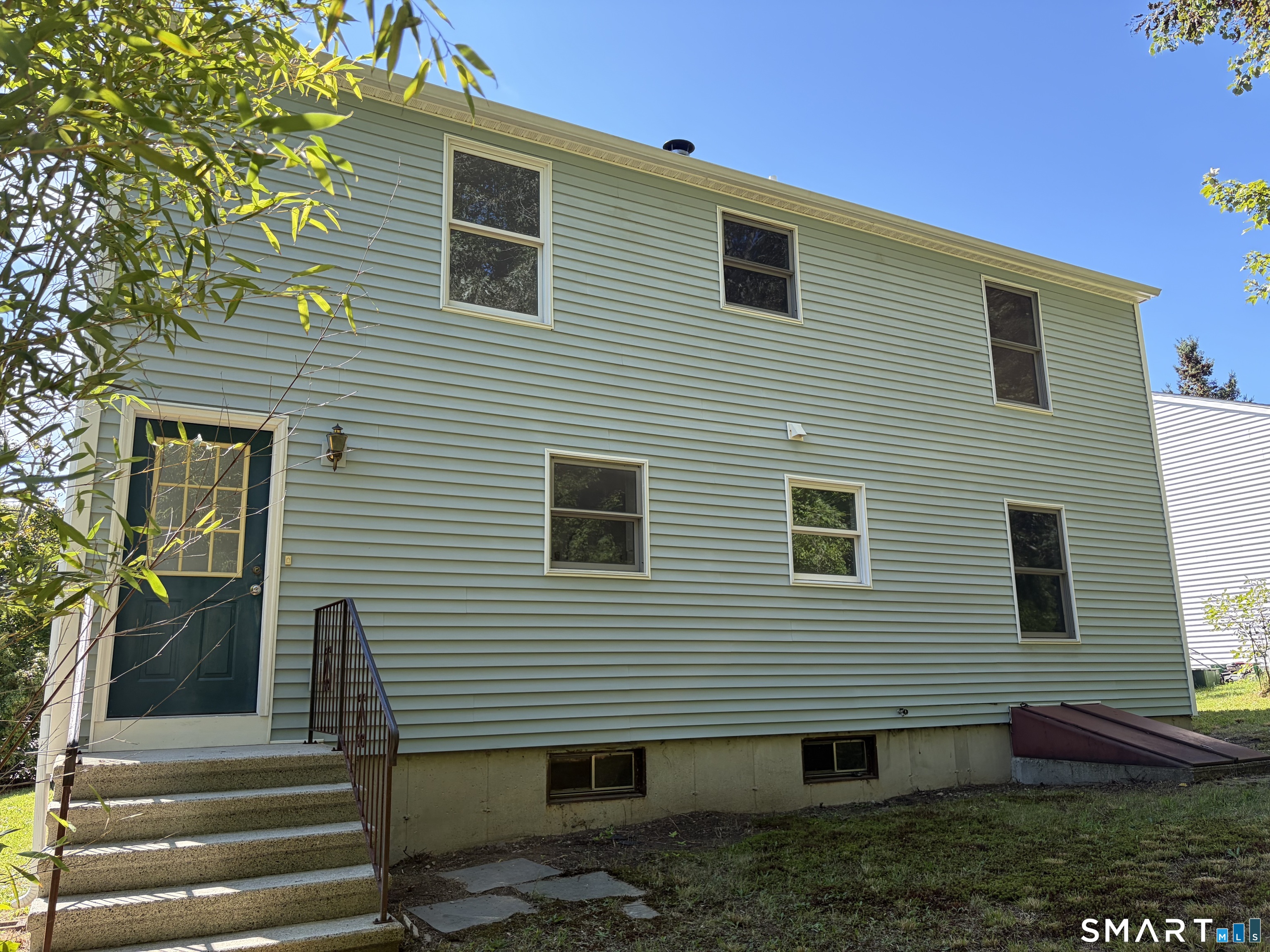 106 Deerfield Ridge Drive Groton CT 06355
