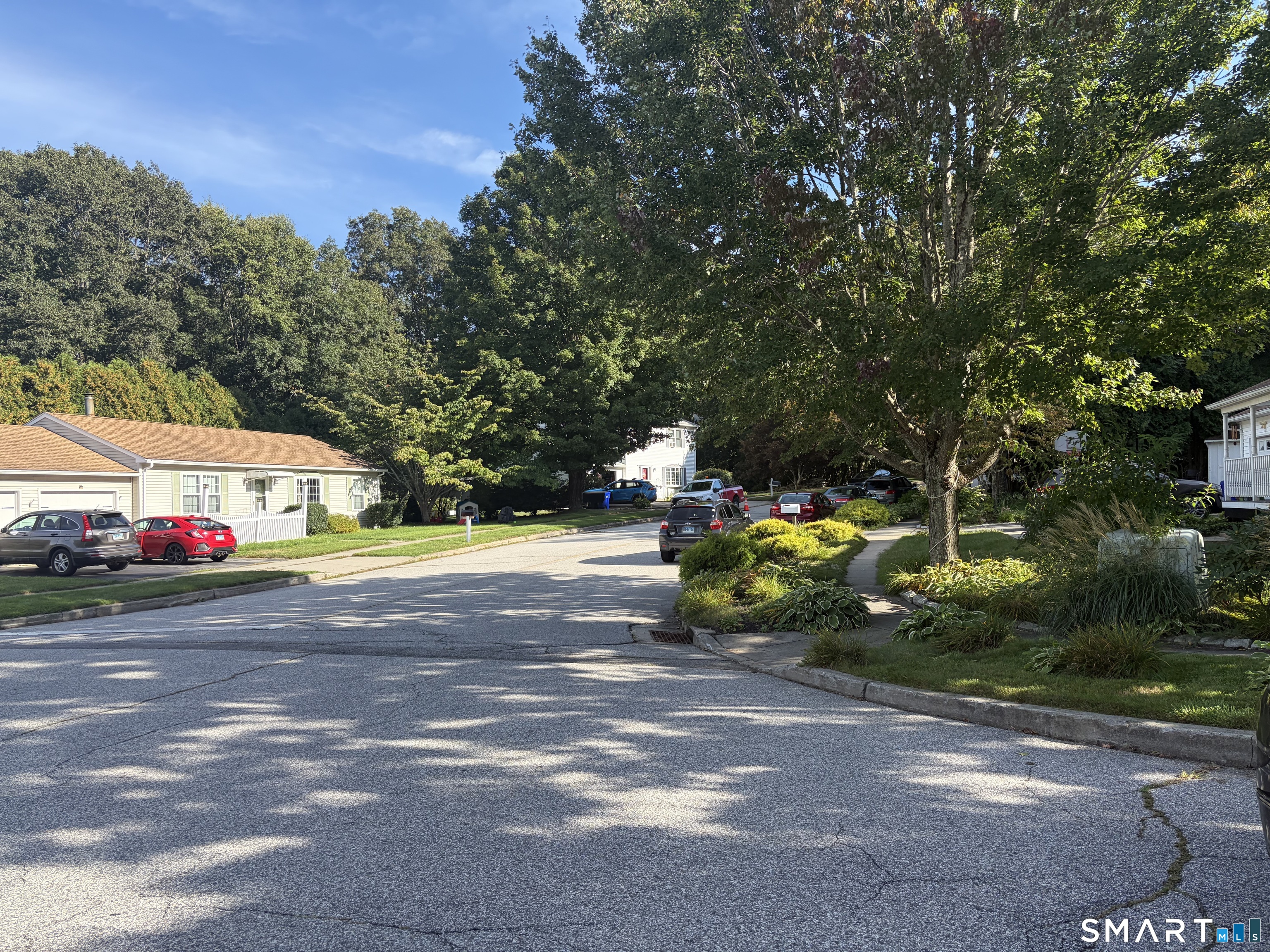 106 Deerfield Ridge Drive Groton CT 06355