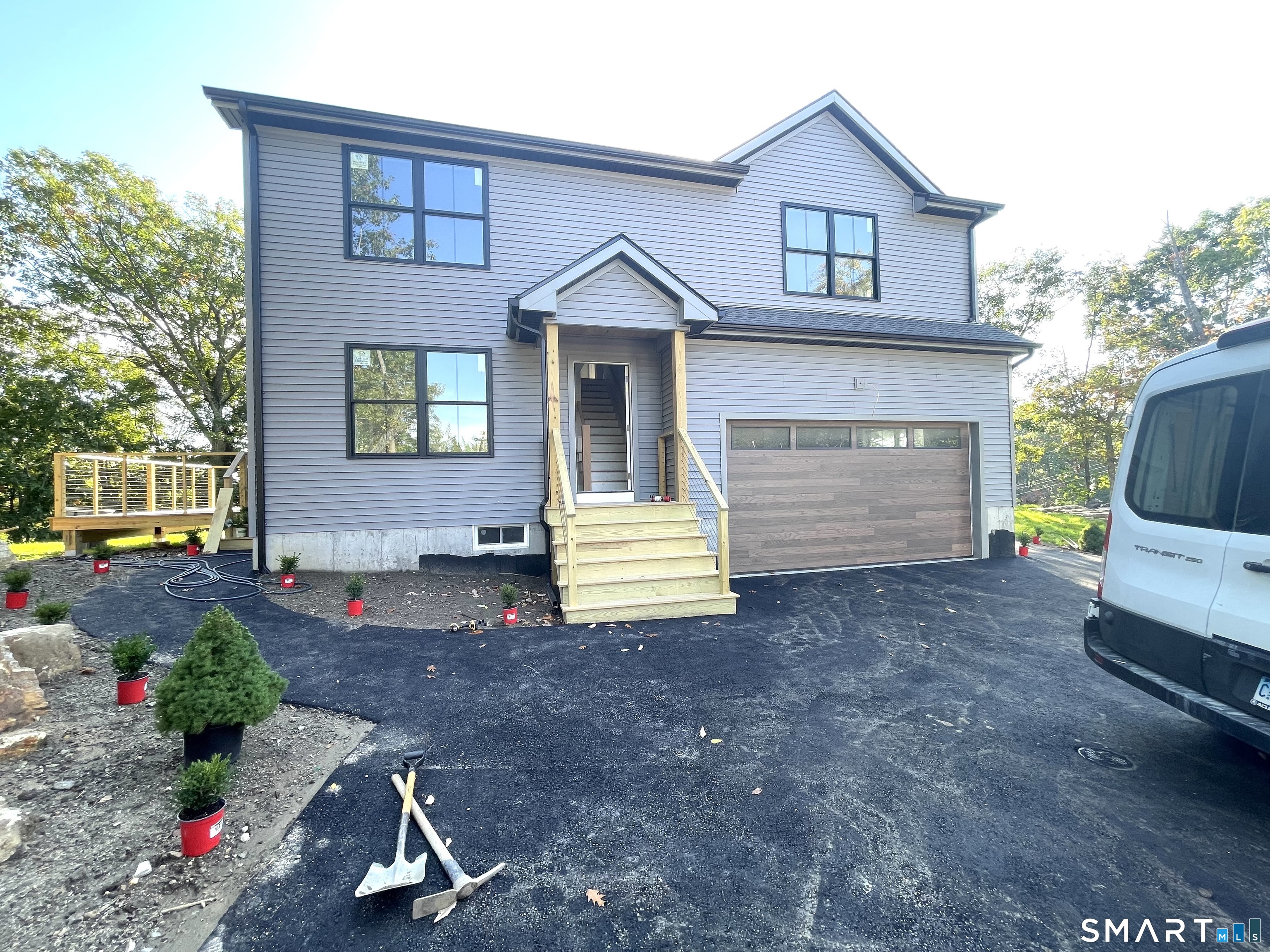 205 Red Oak Road Bridgeport CT 06606