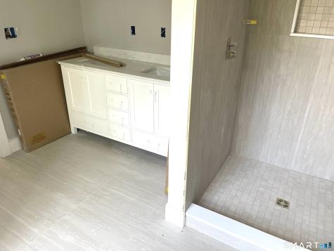 205 Red Oak Road Bridgeport CT 06606