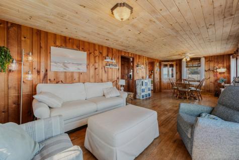 43 Attawan Avenue East Lyme CT 06357