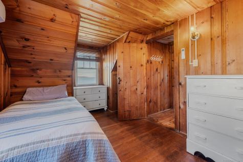 43 Attawan Avenue East Lyme CT 06357