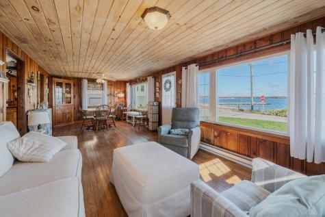 43 Attawan Avenue East Lyme CT 06357