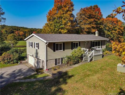 703 Watertown Road Middlebury CT 06762
