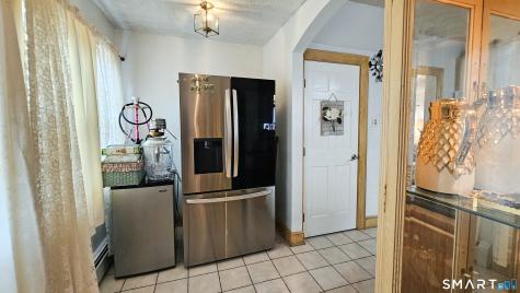 24 White Avenue West Hartford CT 06119