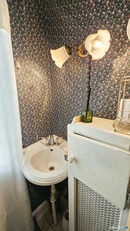 24 White Avenue West Hartford CT 06119