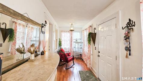 24 White Avenue West Hartford CT 06119