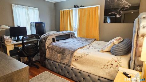 24 White Avenue West Hartford CT 06119
